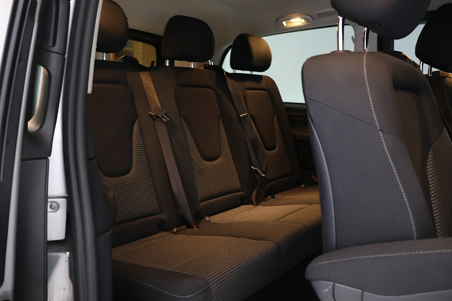 Car Image - 1ISH6MTZZw2Xu7zutrtnx5