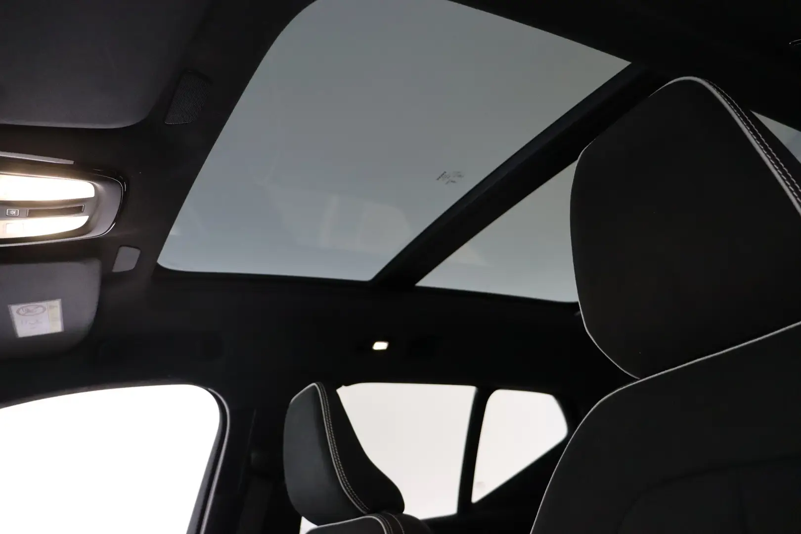 Car Image - 6Jnc2md0wnuzTSzrwXZVoH