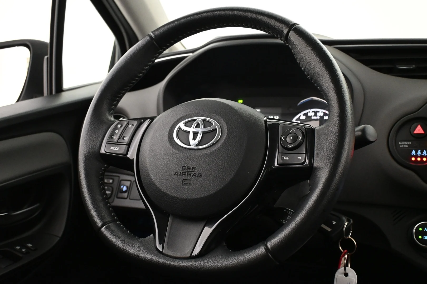 Car Image - 5UKydLYdKFSjRobjT9AKn1