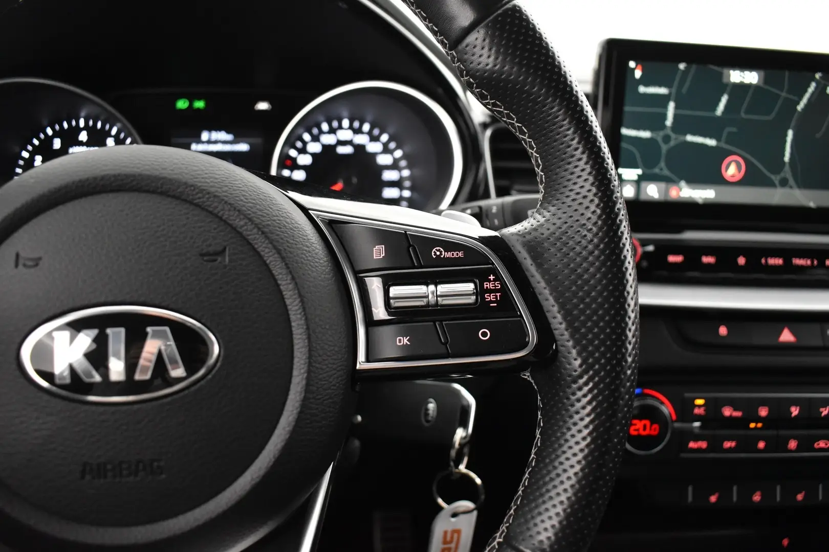 Car Image - 1NjVddsVdvfwiN3dbEWztP