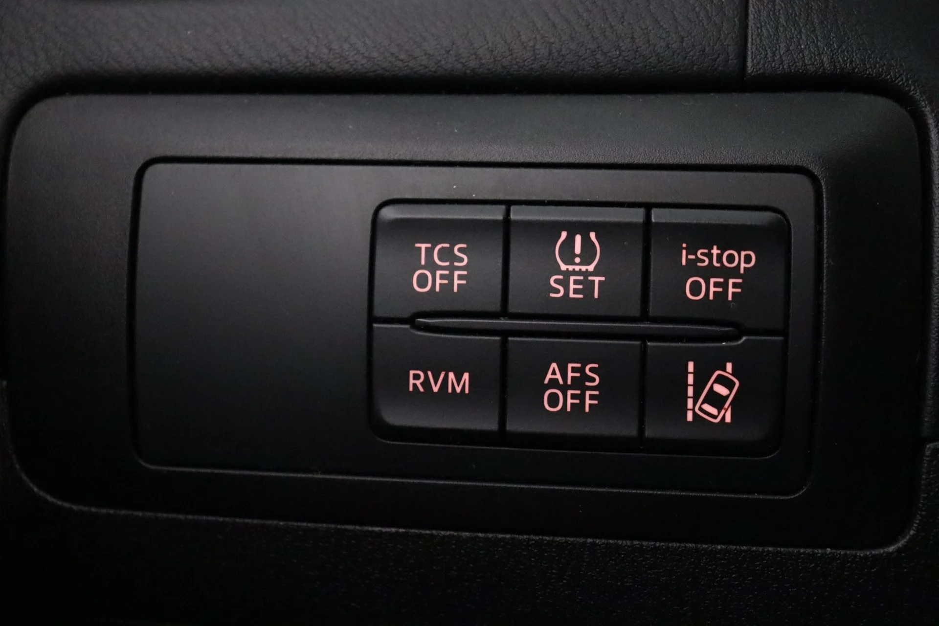 Car Image - 2f9E4gypmXVGtyuYMIAChY