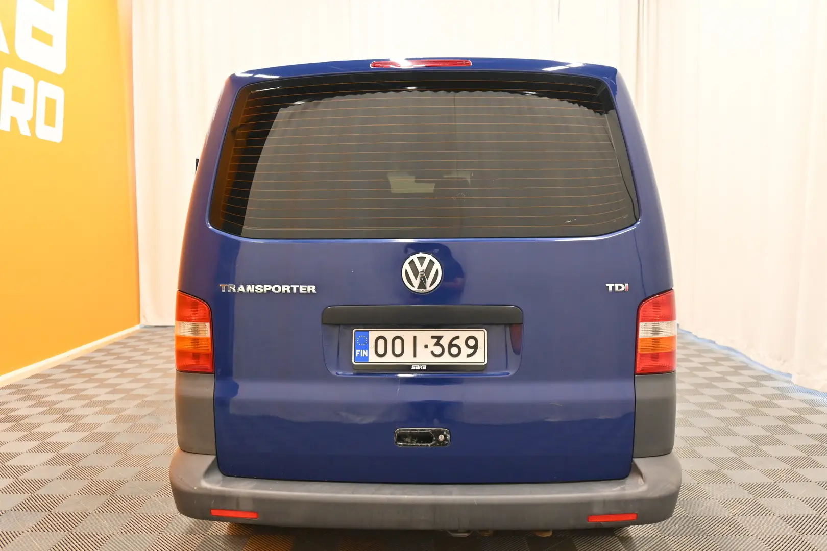 Car Image - 2K9vWXIdV4pOc5ez8Ip54y