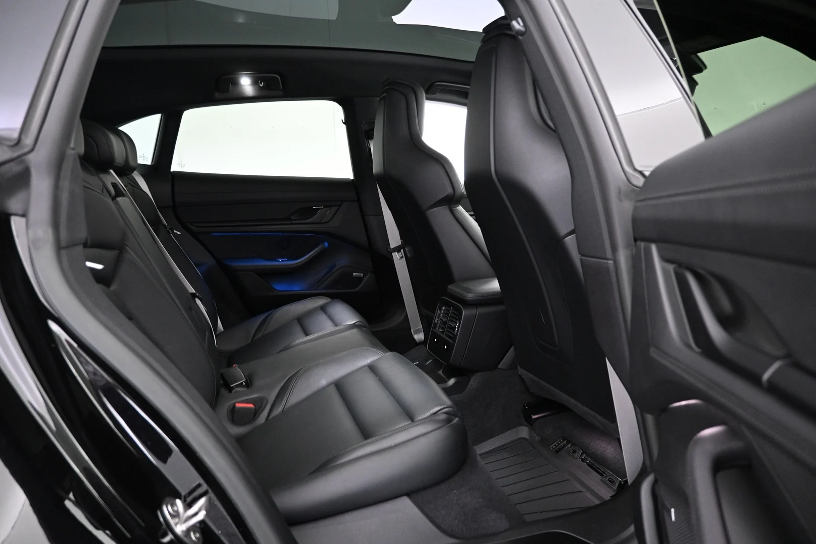 Car Image - 5Whb3EubibwRfncwxWkZab