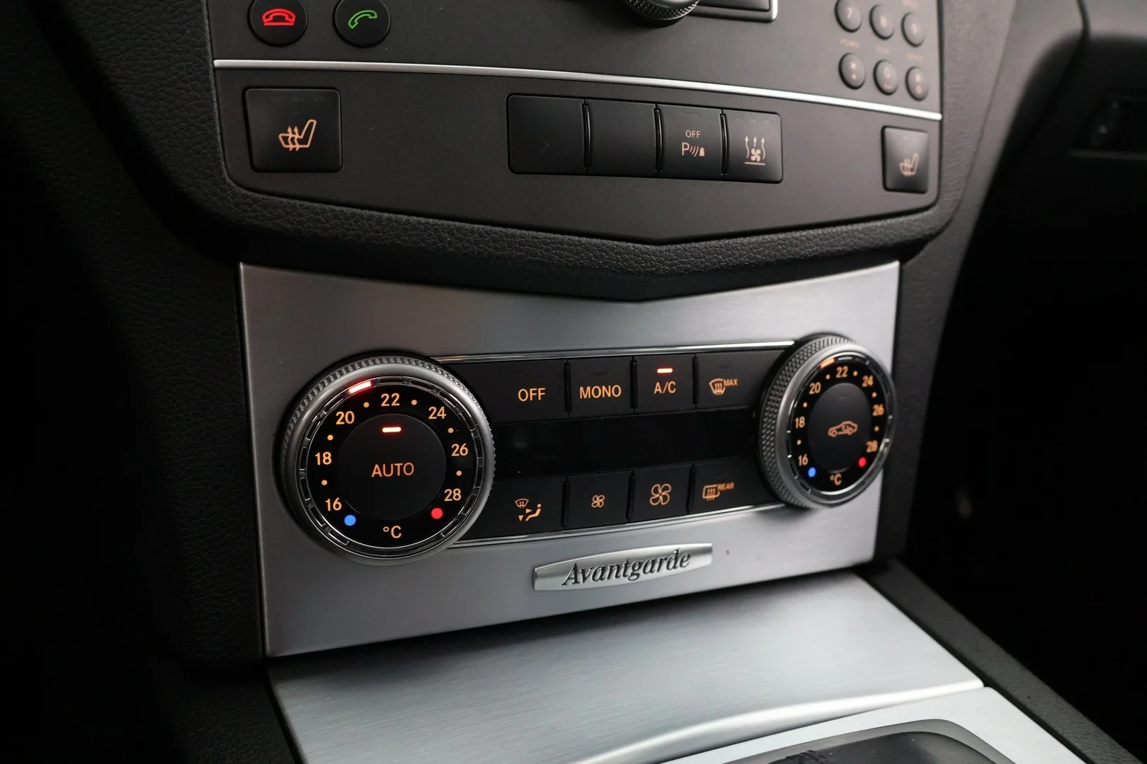 Car Image - 1HnOpsRJDrZT4IyJnHyH8T