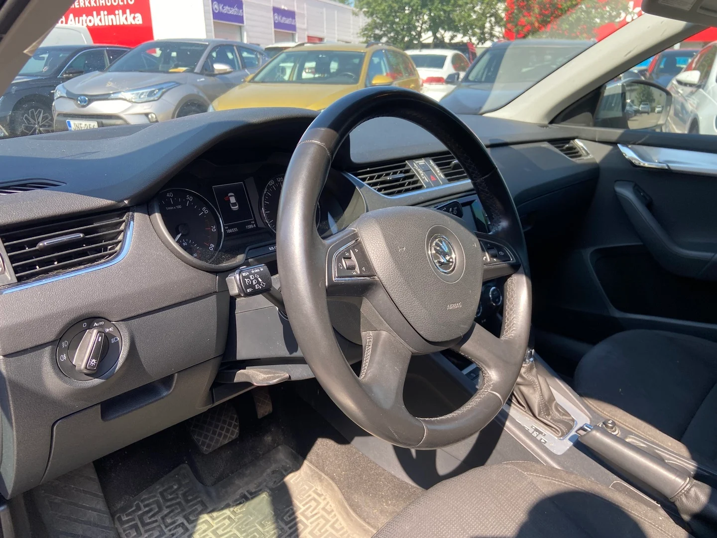 Car Image - 7fH9ATi2ufQmDMcmvsRx9i