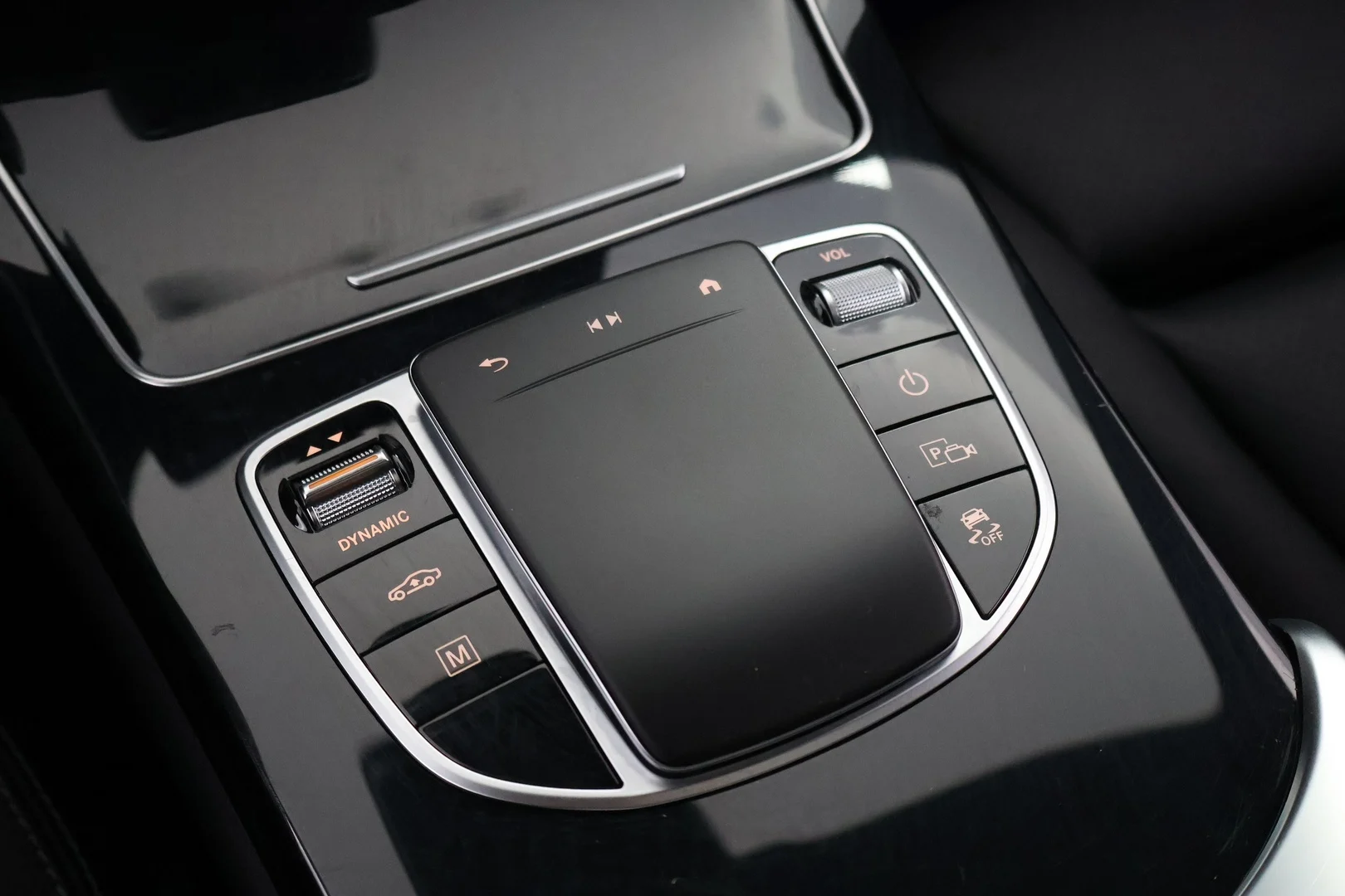 Car Image - 1iaeTTdsE0Cj2hx3pETwkW