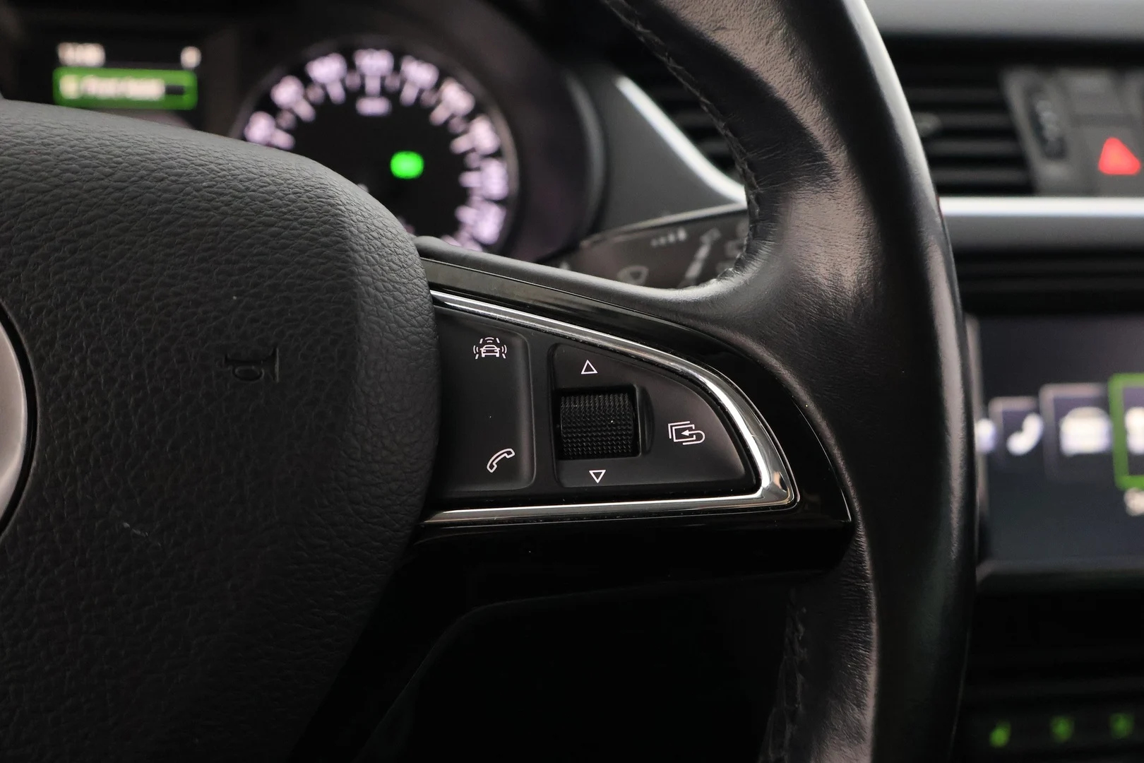 Car Image - 2ThjokNC6LsnFWYYKs5Lrg