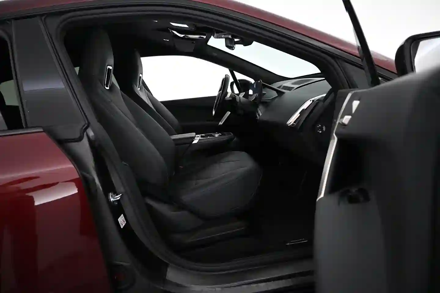 Car Image - 4OgSVNGUK6570mB9iSJx8p
