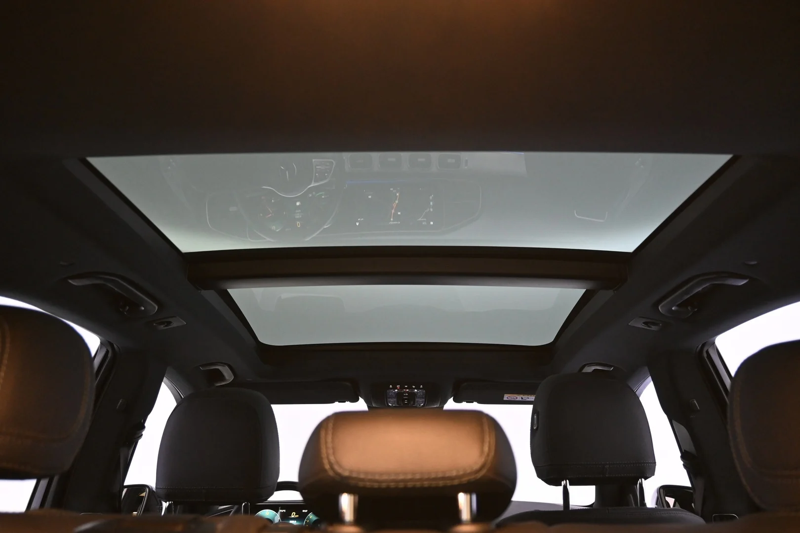 Car Image - 7BbZ5qxAmrqRFzN62Ea7DF