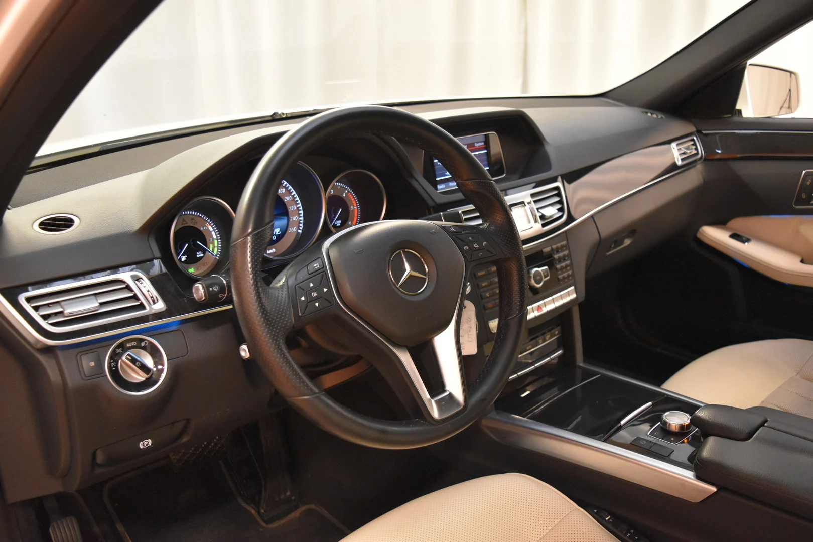 Car Image - 2mEZp0EECoVhoib6nIqfyI
