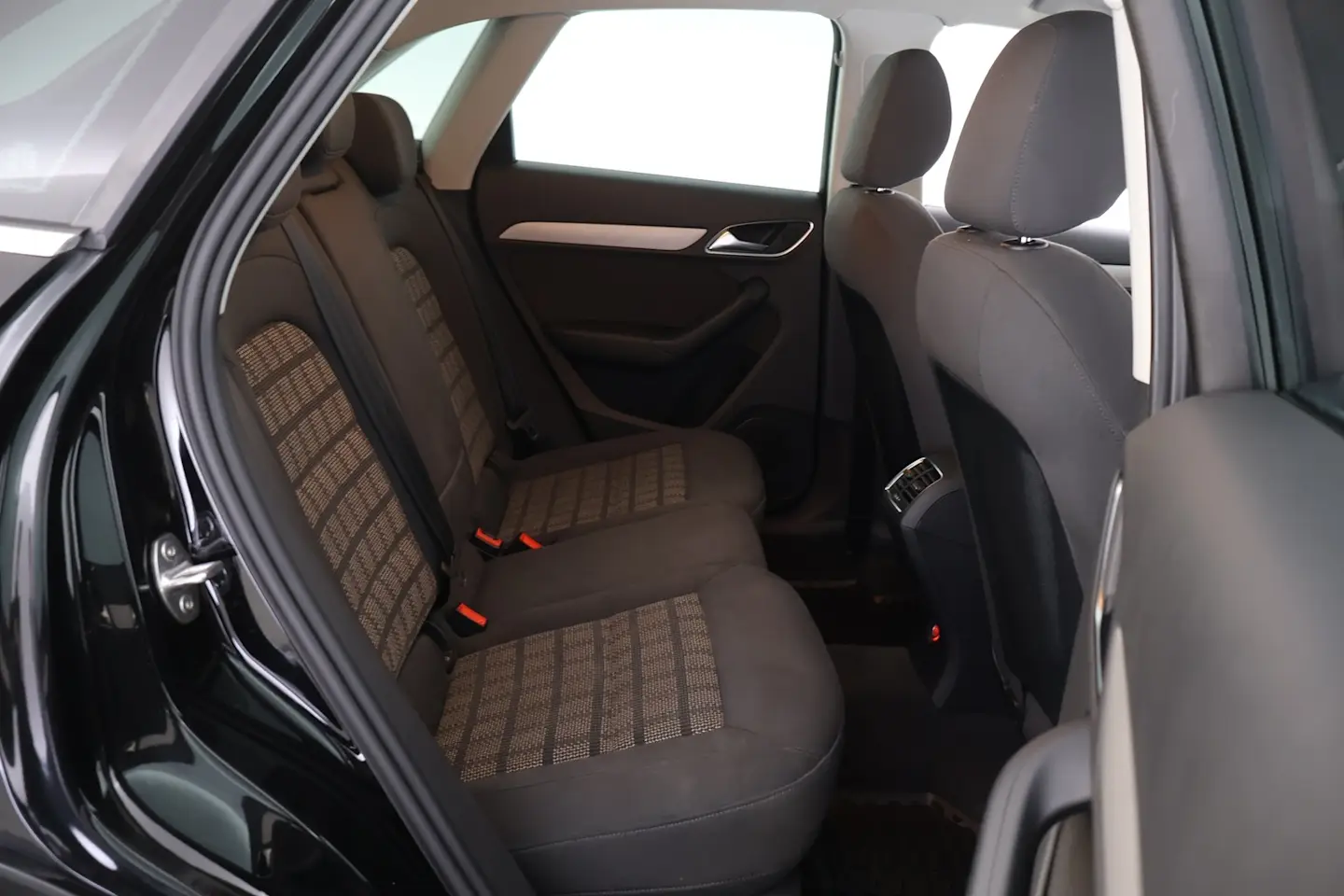 Car Image - 14bZh0sed2USOfDODp0mQr
