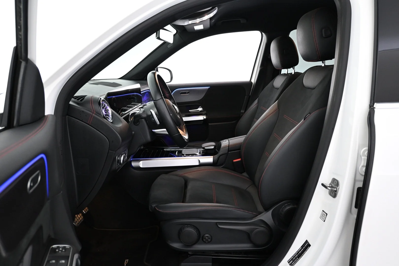 Car Image - 1NmhjVgMJcFeJJ6EtIkTDG