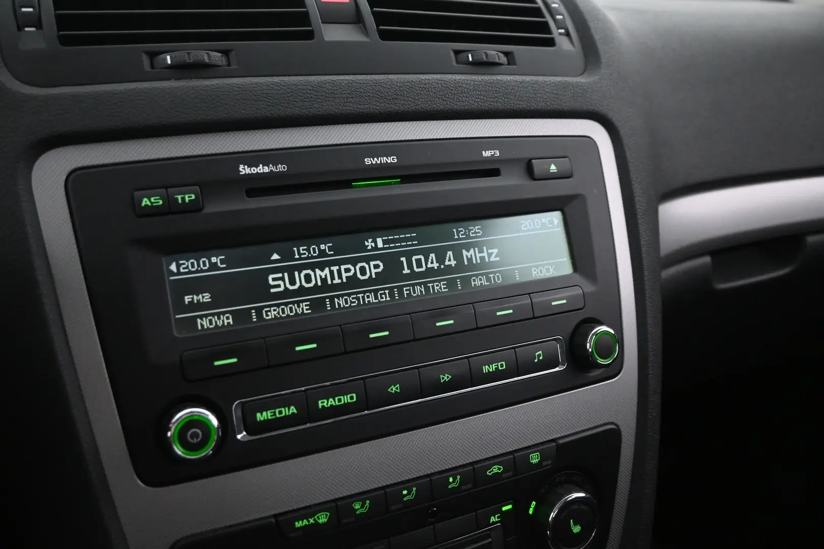 Car Image - 7F6NBdMk7TtO2vuyHZ6TwM