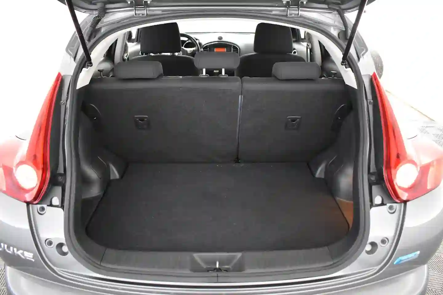Car Image - 4q1I9JAloprT1ZXEXjievo