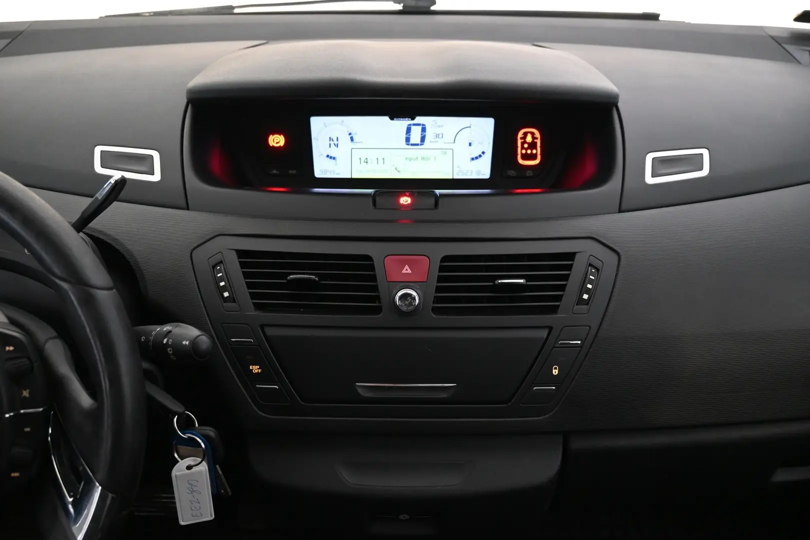 Car Image - 1xFdAt7O5dIC9szSv0Kecz