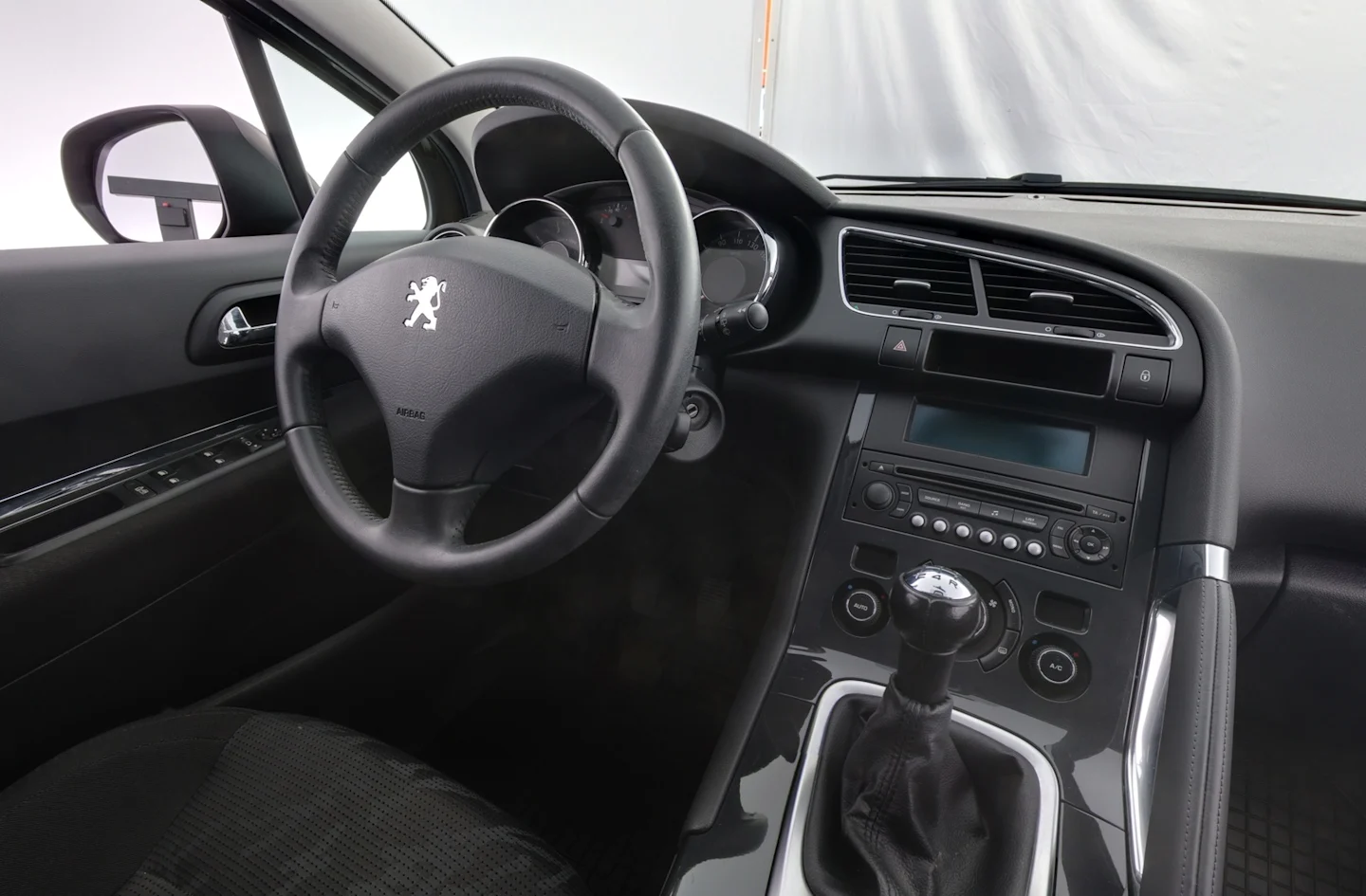 Car Image - 2hOf7BvHrqgQ8fqycjZKNK