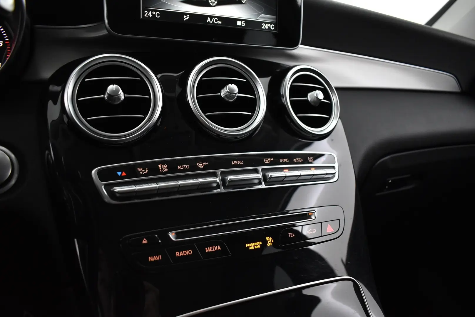 Car Image - 15VFgCm53a0Q9h3qtZnmO6