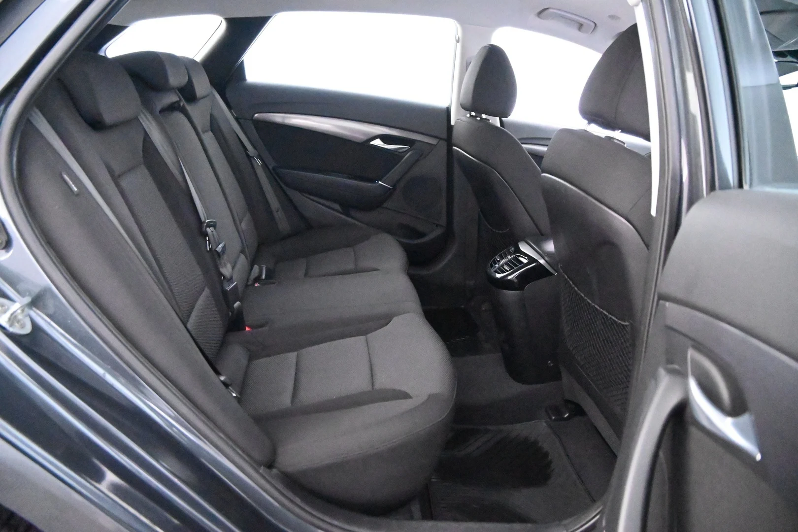 Car Image - 1BUHpLlNqVI8daQgQnX4av