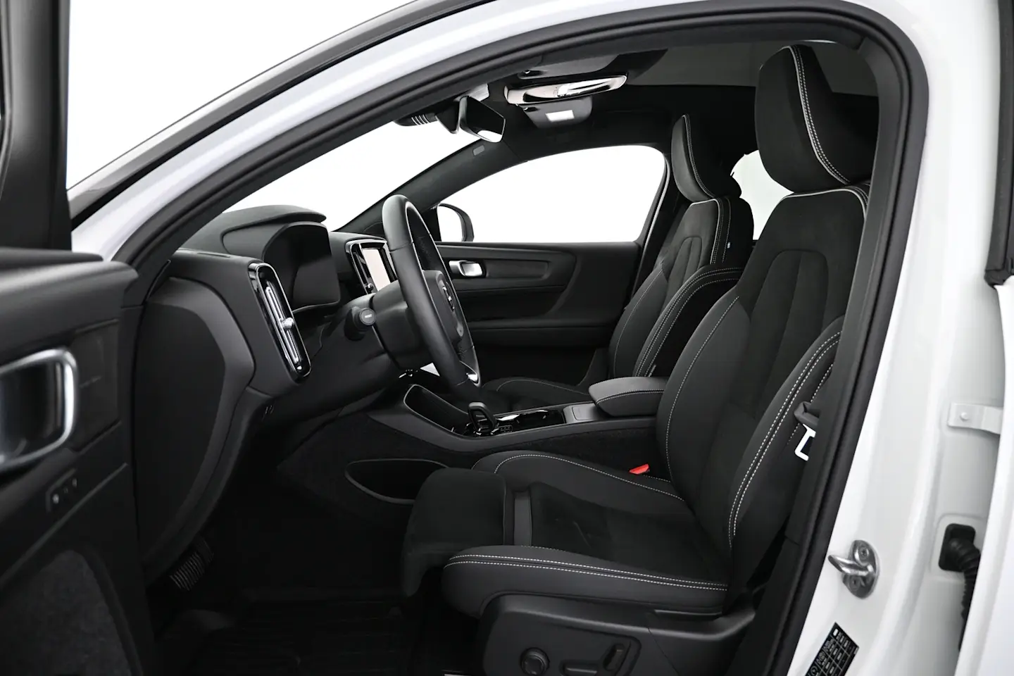 Car Image - 6UKbuzITK4E8LCB9dkqlAw