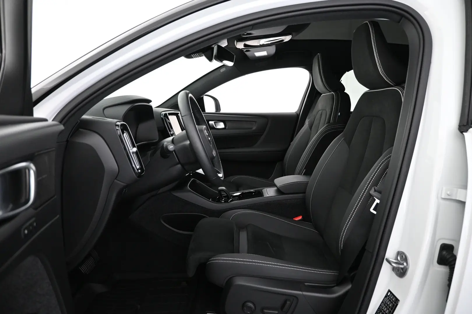 Car Image - 6UKbuzITK4E8LCB9dkqlAw