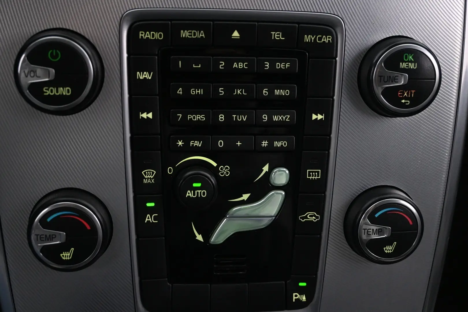 Car Image - 4AaJ5qpeFFk4AWf2ijj7zR