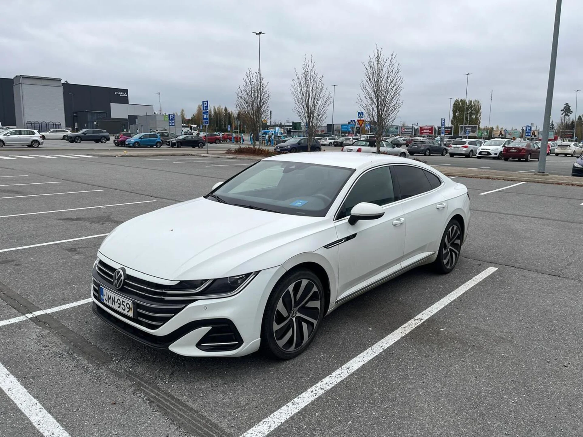 Car Image - 1t28WDydhO4z77nx6LsuaG