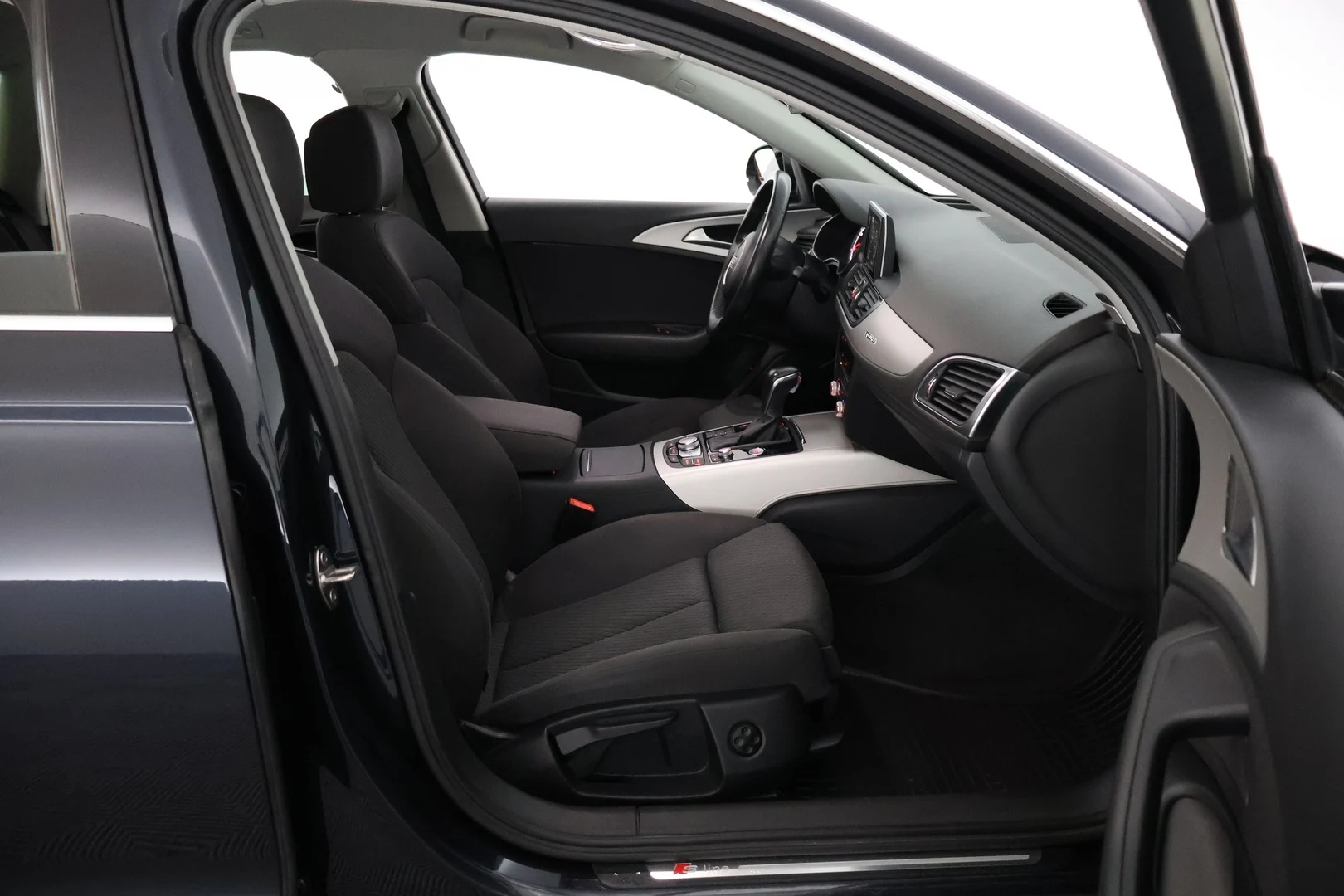 Car Image - 7InHV2hy6jvR1qs3BgBCzM