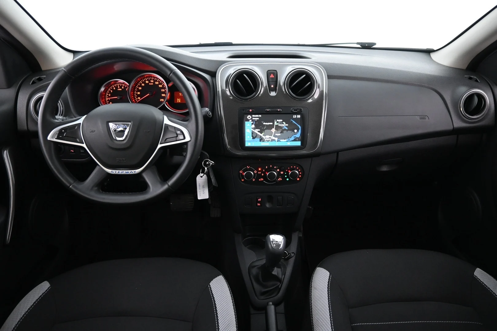 Car Image - 29OBvRnkq38cePweFry3Zx