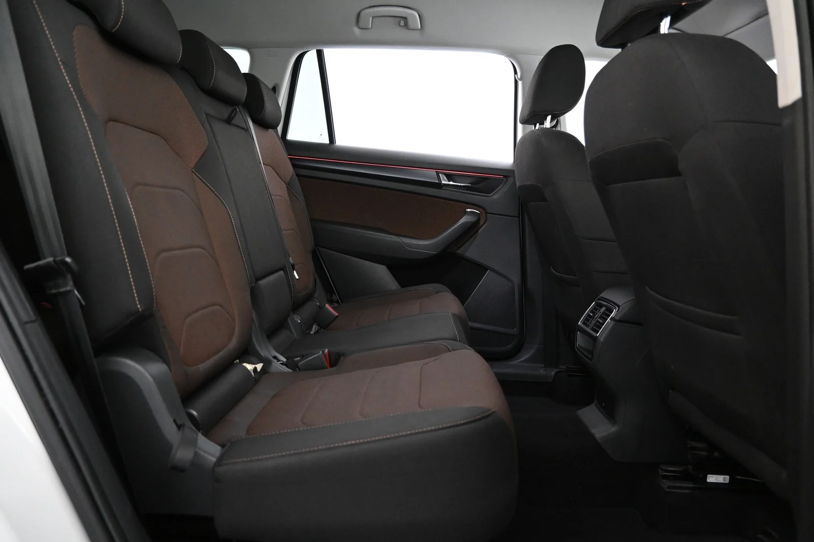 Car Image - 29ApSSFYxLKugIJRfs1iUJ