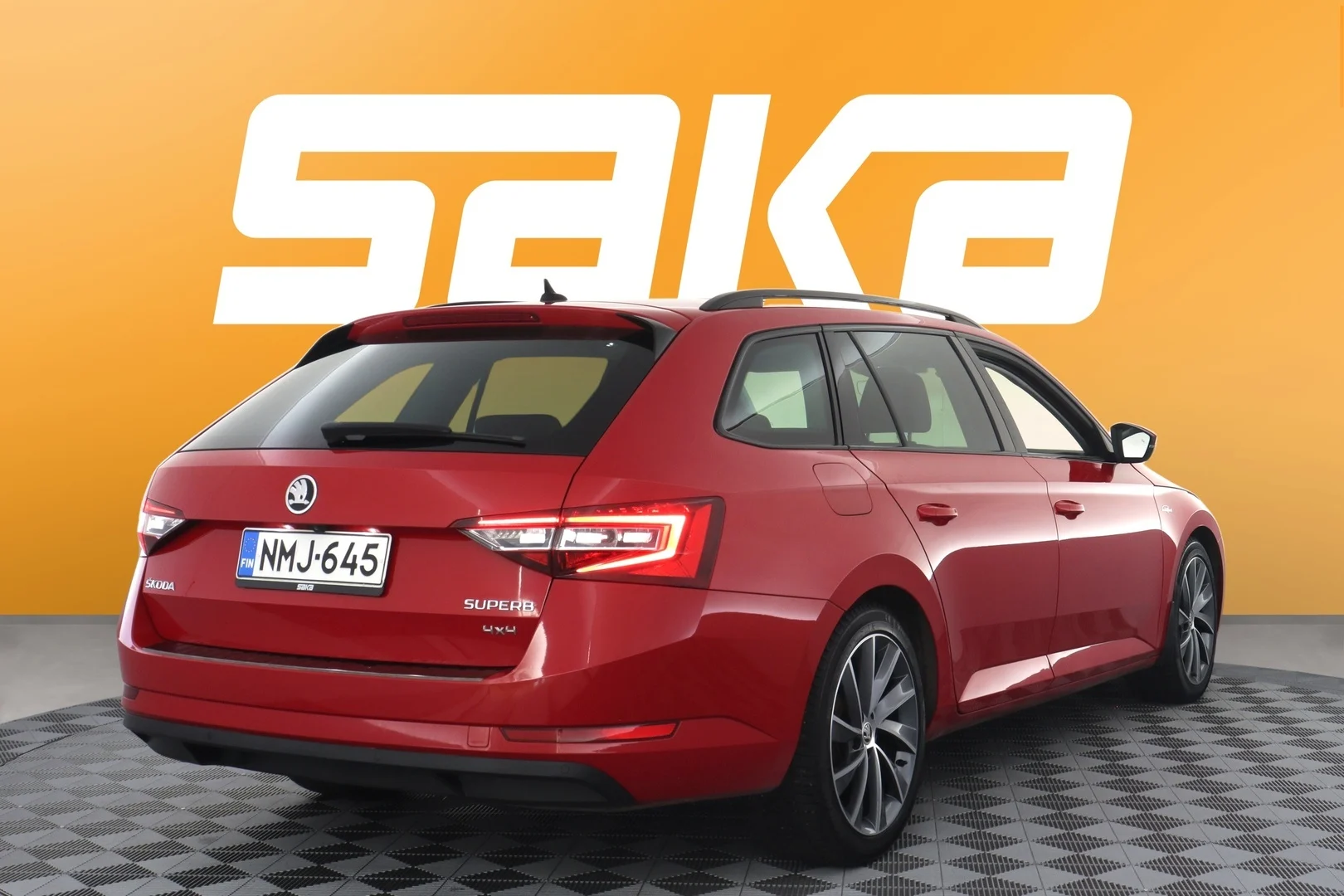 Car Image - 5Z2bxsOJQb5HSuEYQbfS7t