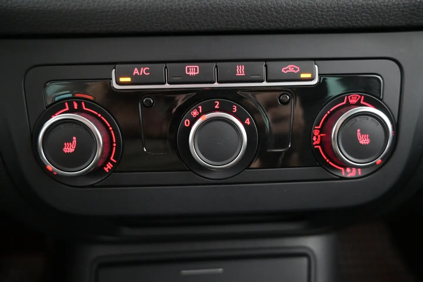 Car Image - 6I2hbpLMAWjQjxMWZDIC42