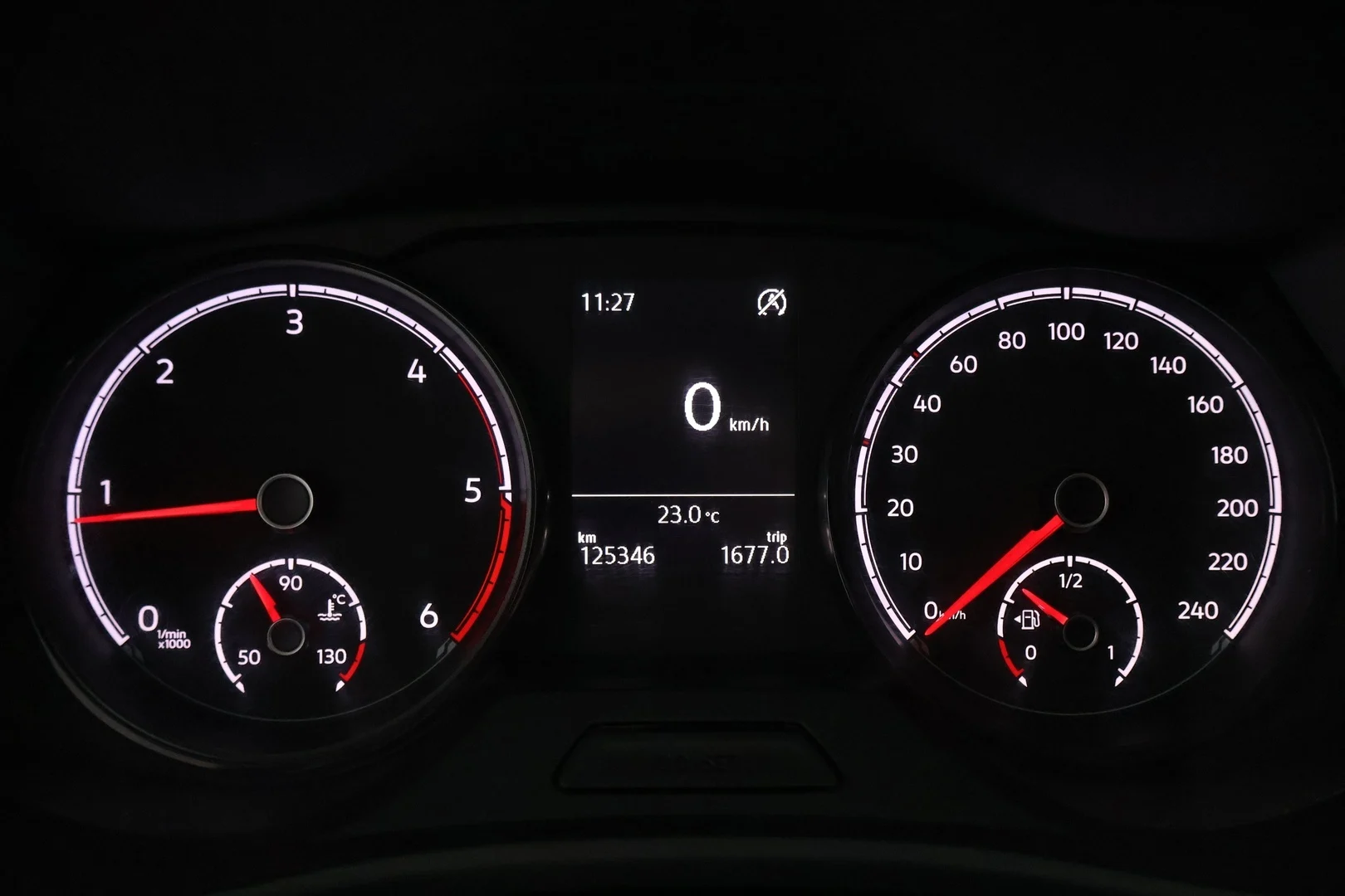 Car Image - 3mO0E0vQLAfSavE4qrhZWd