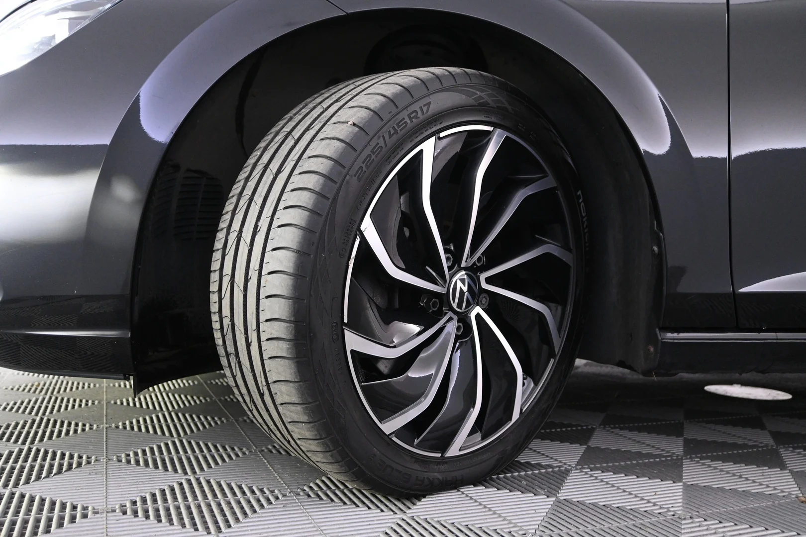 Car Image - 7gvloHzrFjMWZfaqs0hXGm