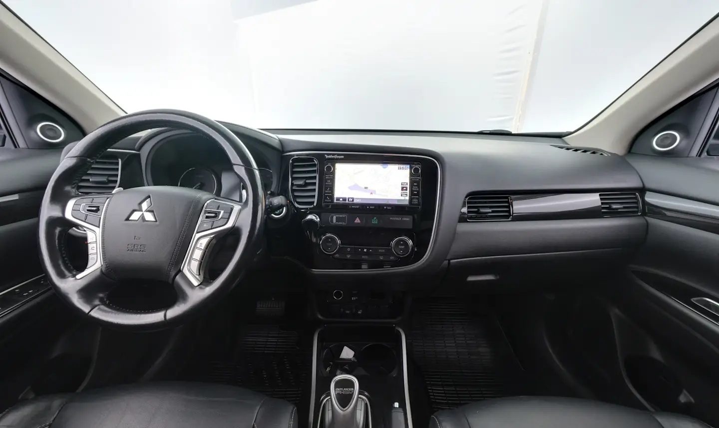 Car Image - 4ldT6d2OtAU2sKyn5iXqvn
