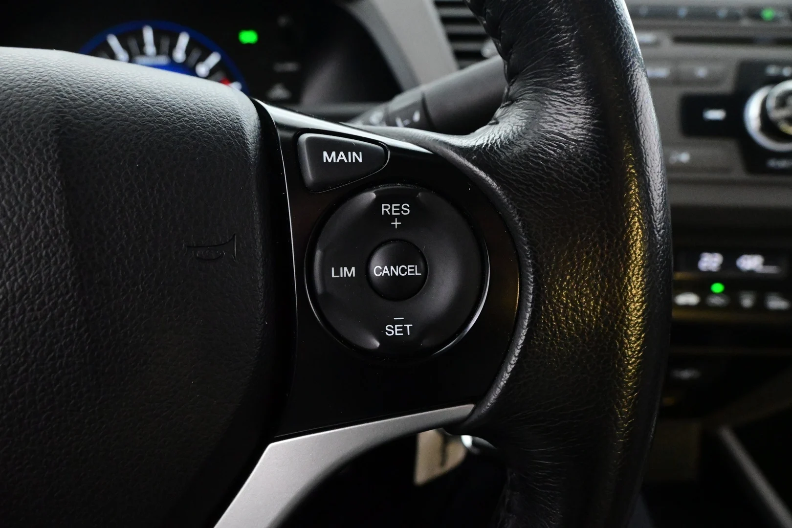 Car Image - 1f4SwXNc8sMZ8HlBVLTBwr