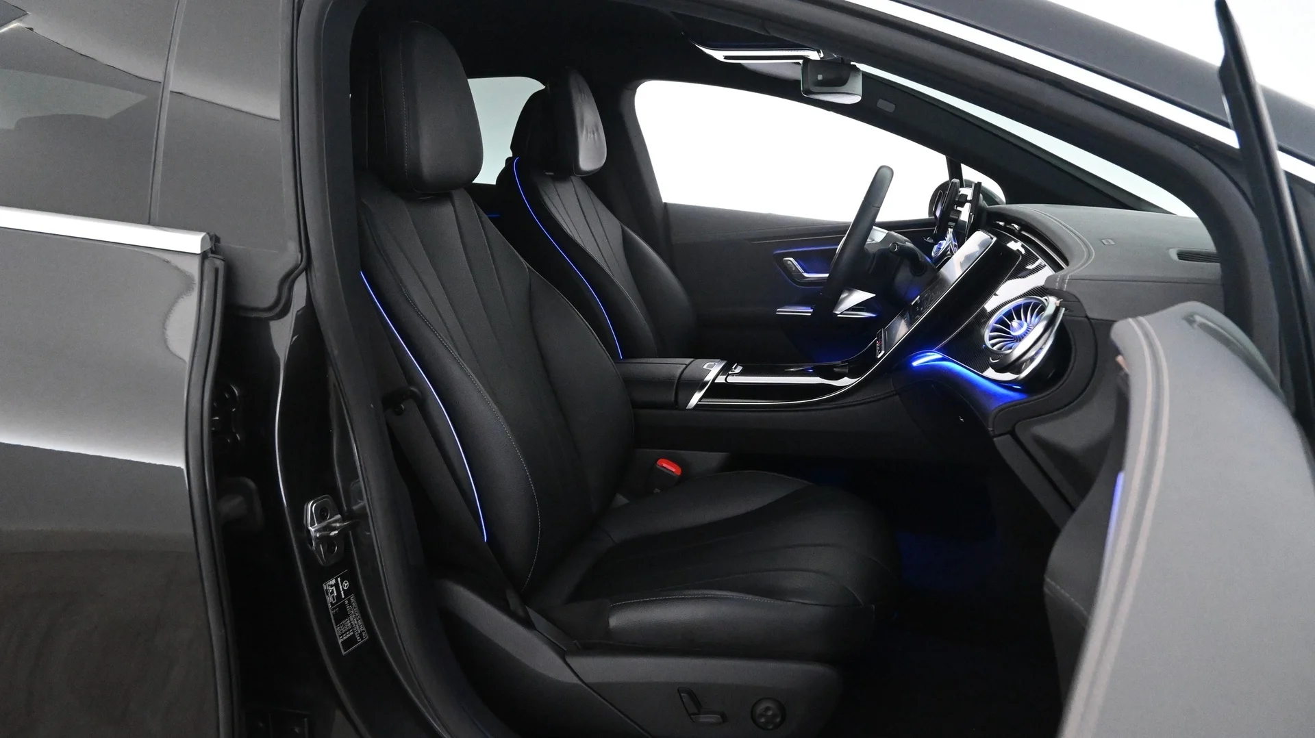 Car Image - 5dJ5UMLZGEVngiMSHB59Mq