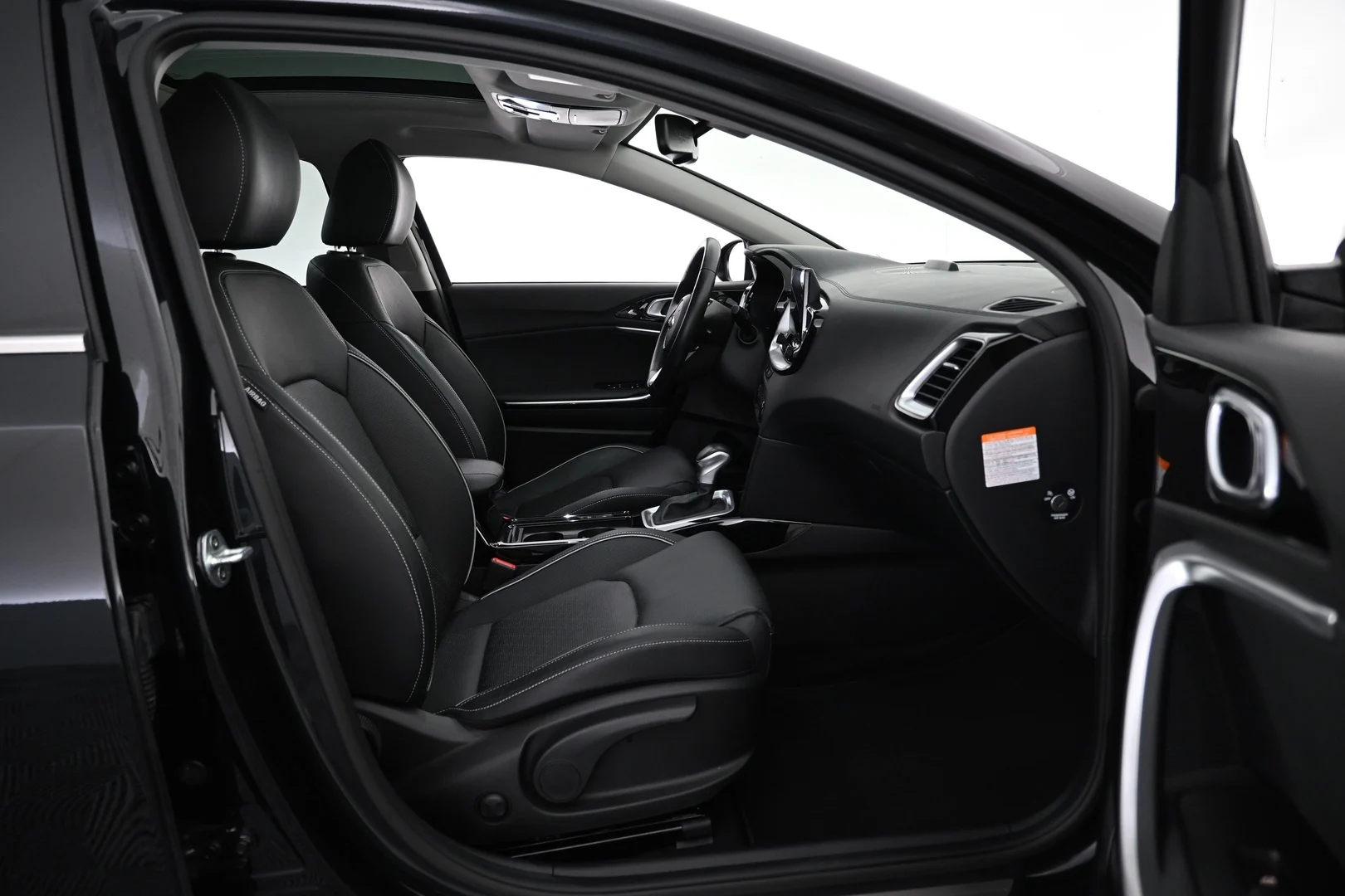 Car Image - 4hMT0KRBMiB6LQ3gkRXf9J