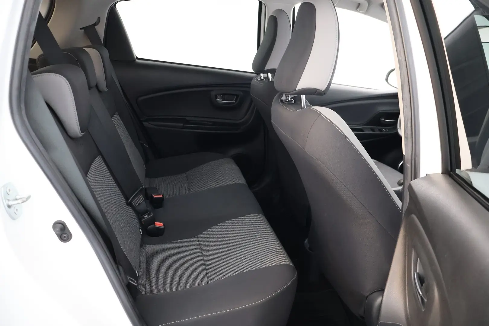 Car Image - 5tORmpb4O5tQIbU3k32Em6