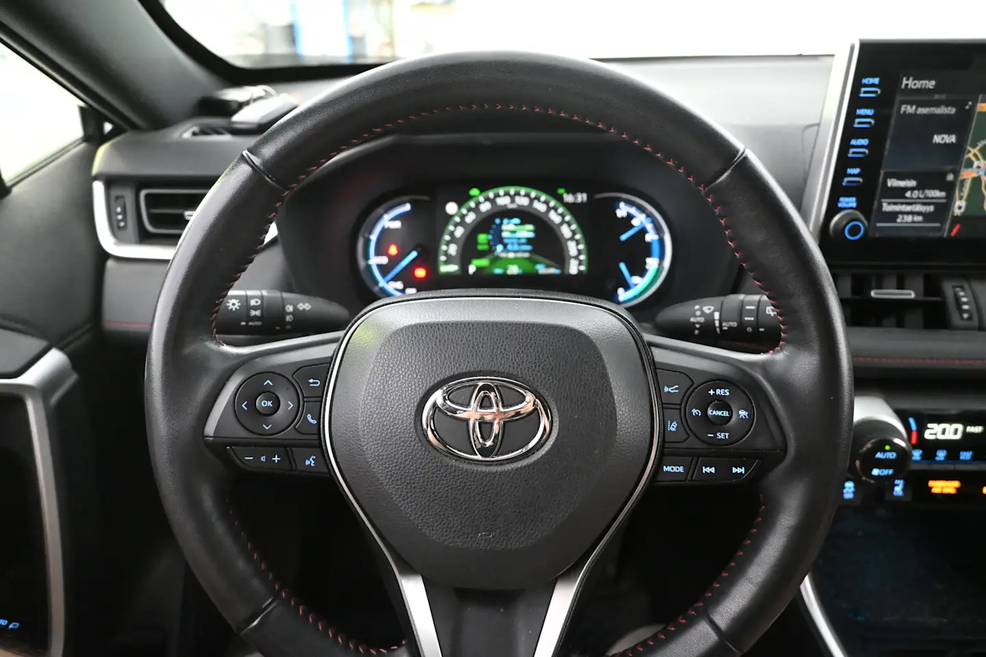 Car Image - 6QAGl71g3ixxJ0nXfUenLn