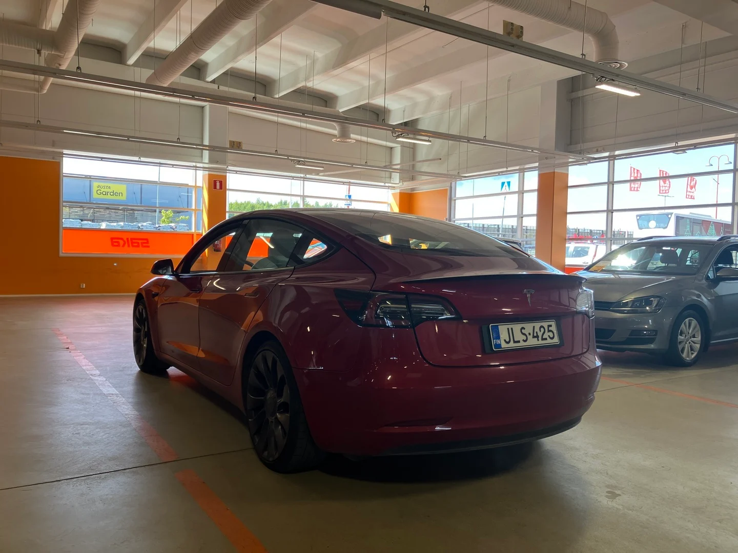 Car Image - 6cwVgGgOOqNRRoVXM5HQ6J