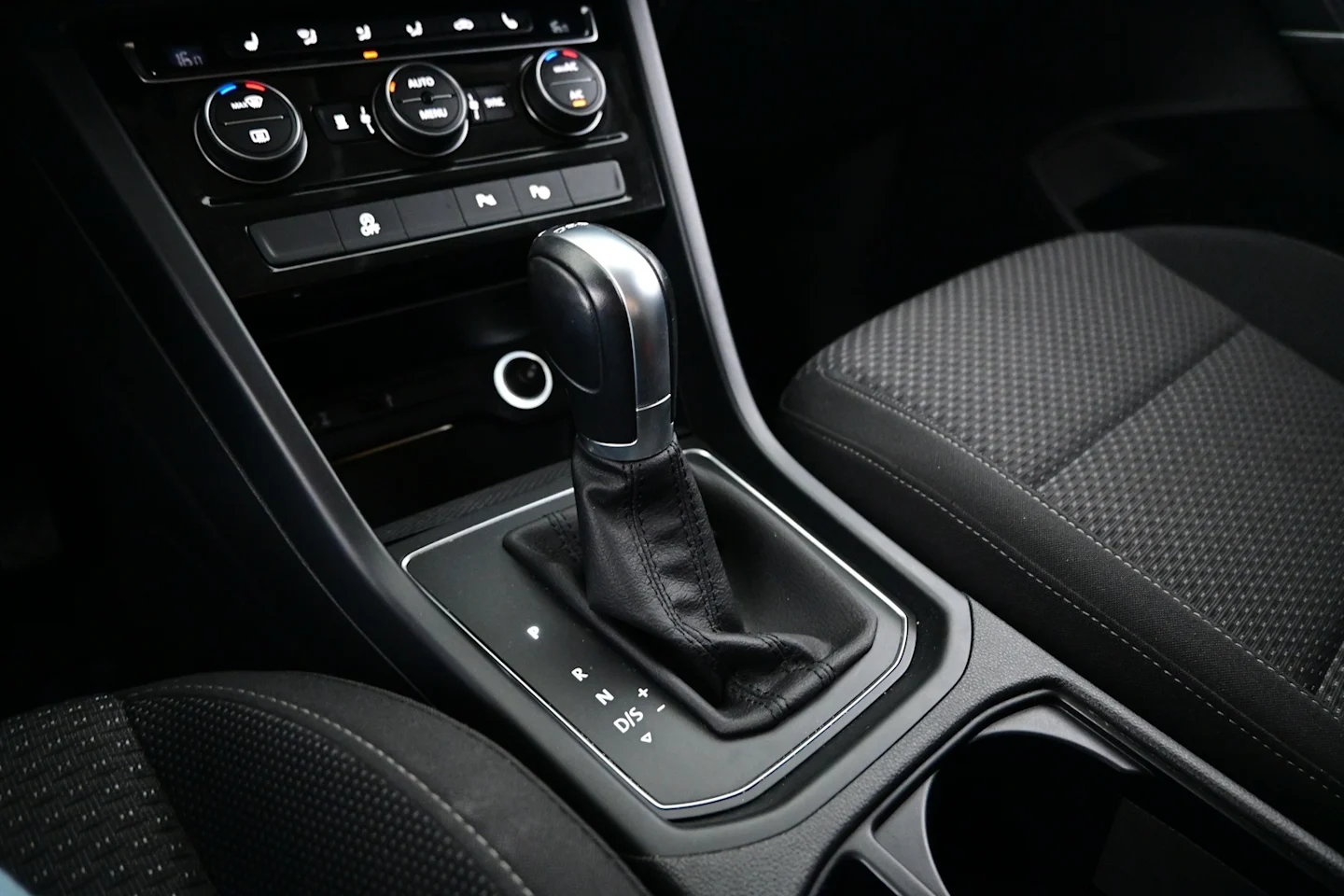 Car Image - 67aDIHMbC6c4mPPeZ5IgGn