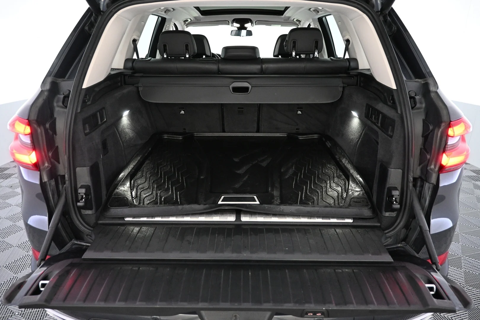 Car Image - 5eOsRwcHCYIqCphjiZEkcy