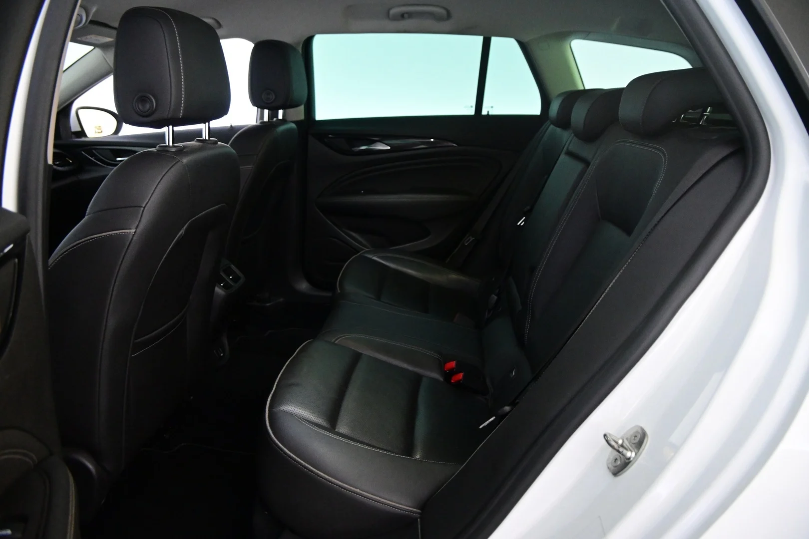 Car Image - 6KDBIHcuXmODb48RFsHlpU