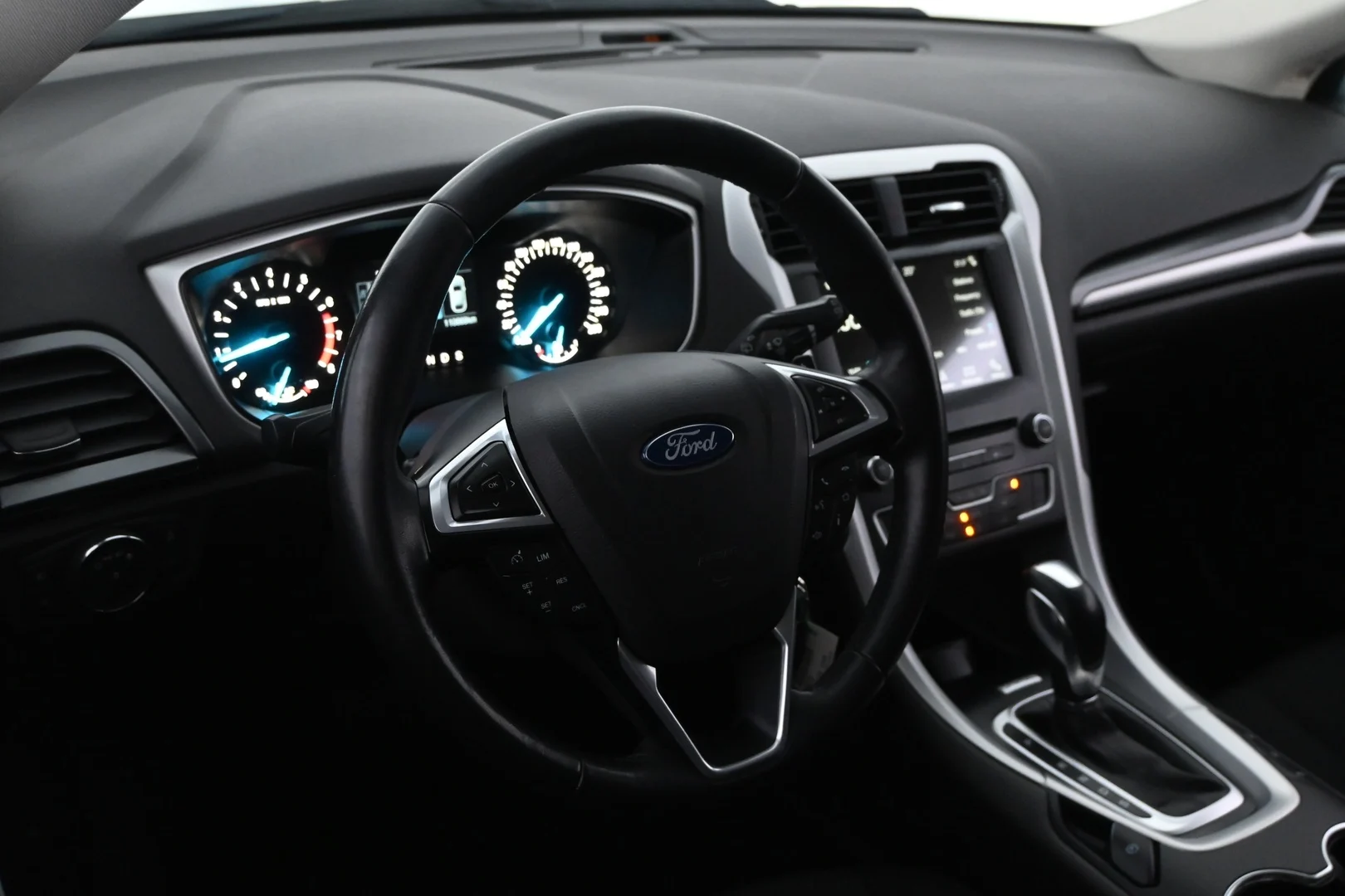Car Image - 6Q6nMgkAnVHWrgrRfKv33s