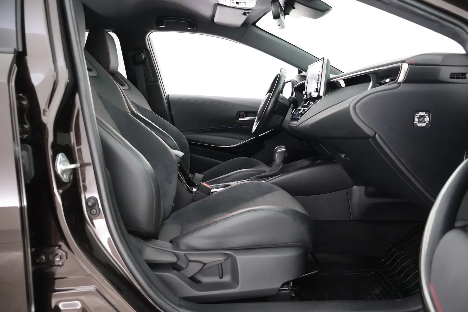 Car Image - 6yXLVmD3fjFLNFJJrkcdhs