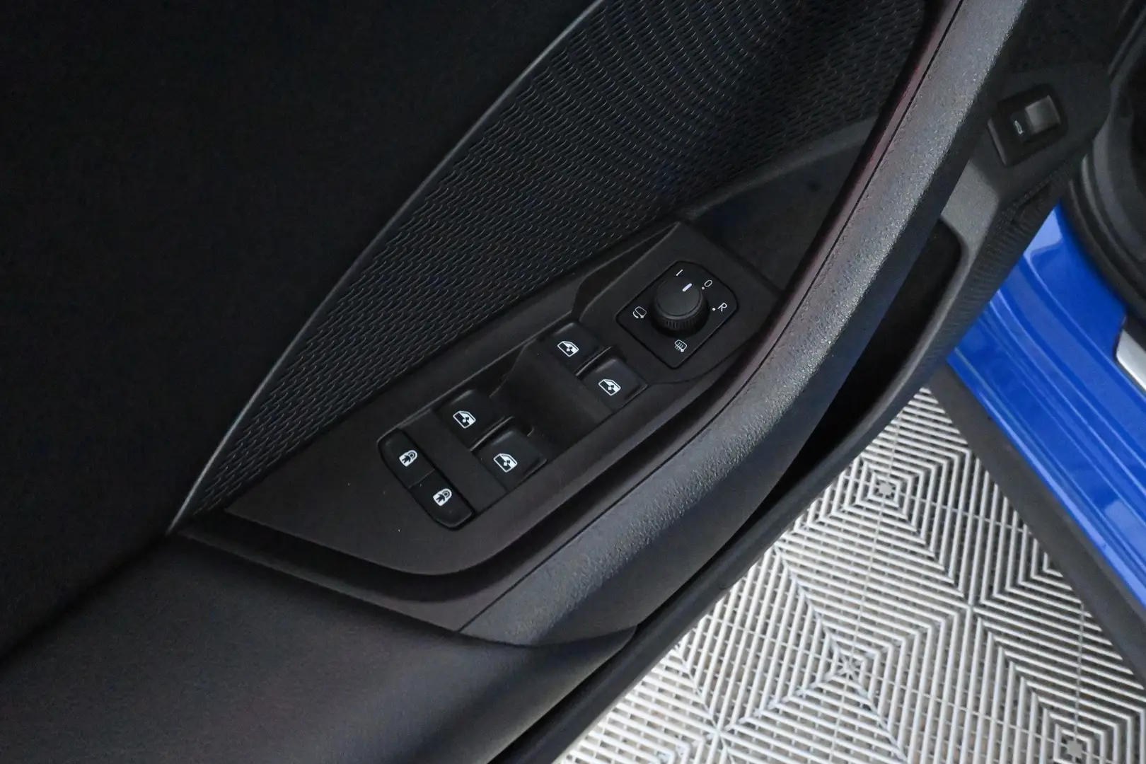 Car Image - 2Wo3x25u1nEcbxhmgQ3kSH