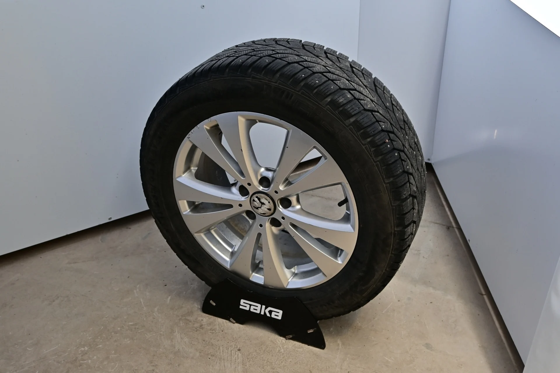 Car Image - 2p2JdEH6wMIfrdssndpD1Y