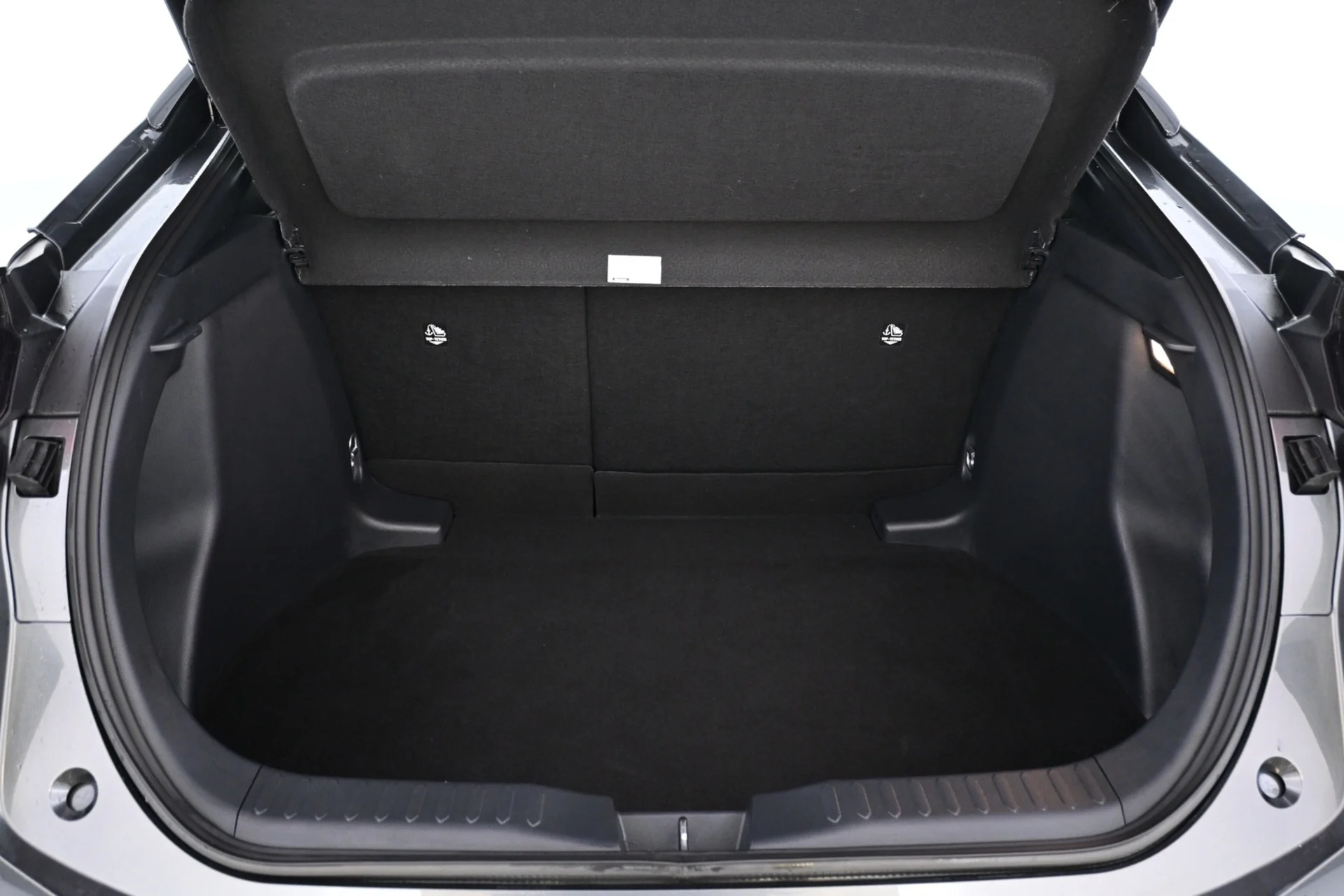 Car Image - 1vZUpPovSojF1xM1gdrq2u