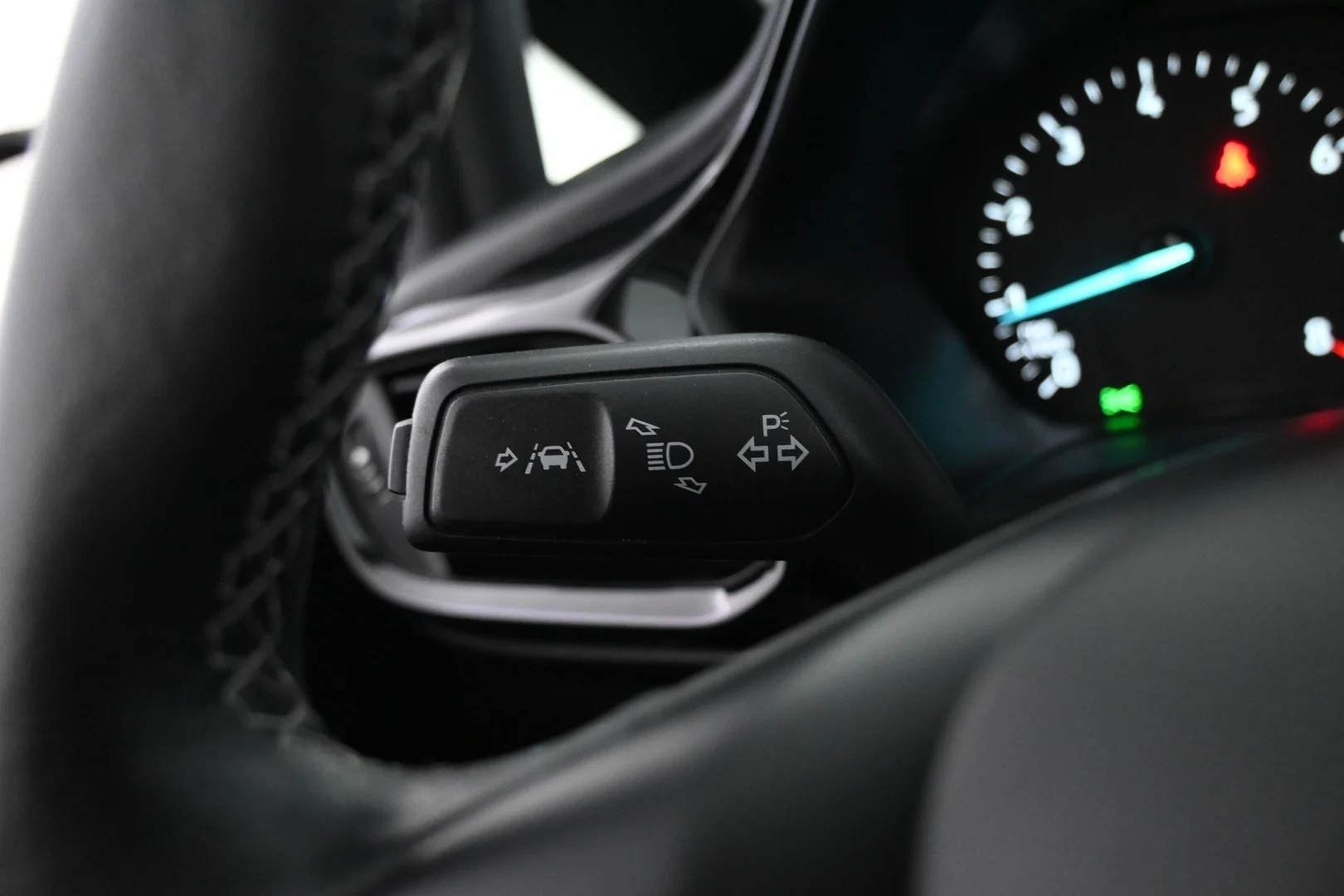 Car Image - 2voe1FOqxgmhg4oOwu6s5B