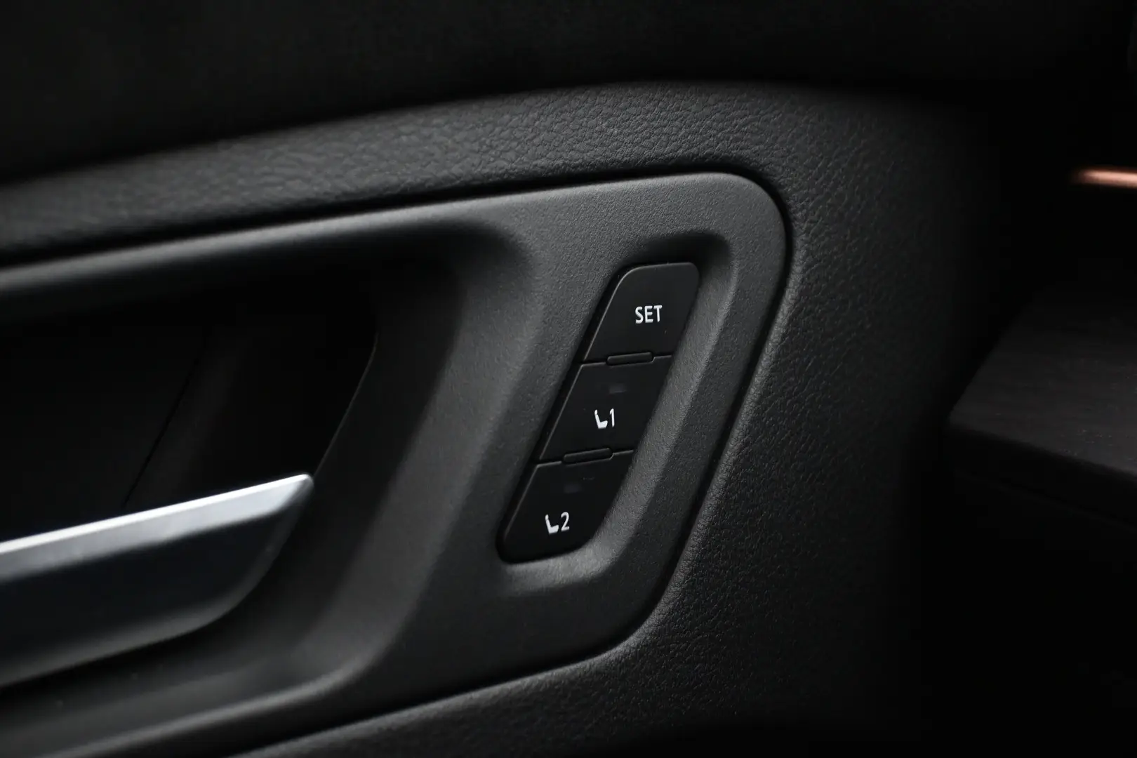 Car Image - 7lTWzN5Fi5VDfxkbe0CQ7h